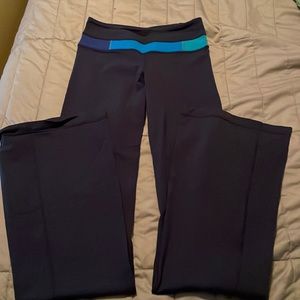 Lululemon bootcut legging